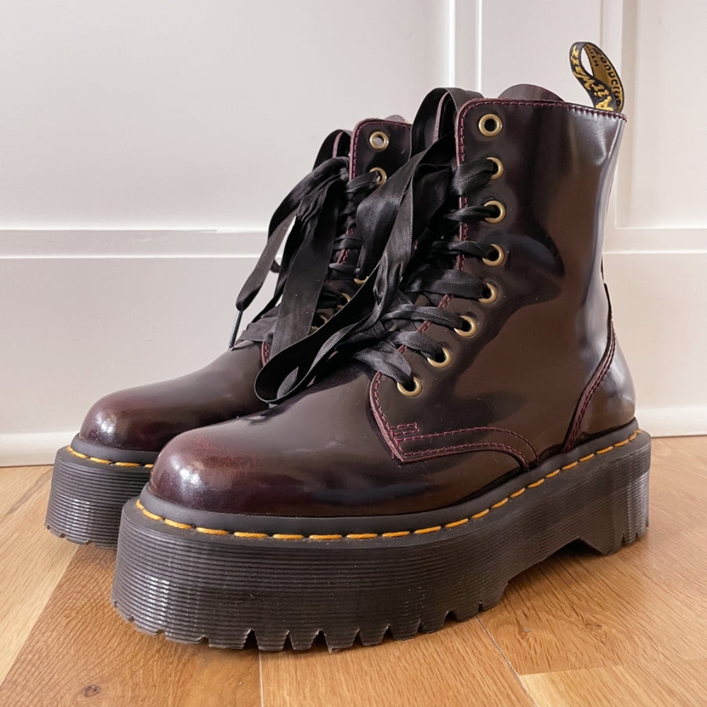Dr. Martens Jadon Platform Boot - Cherry Red Arcadia